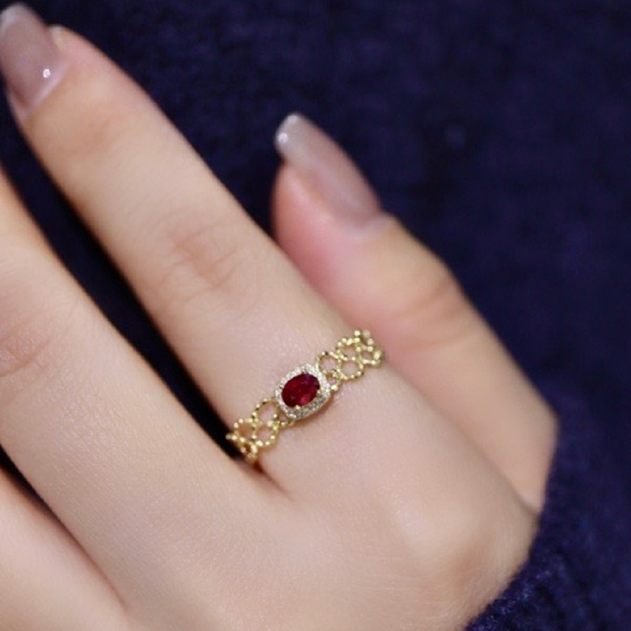 Emerald Chain Ring